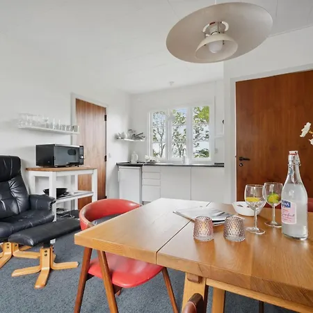 Zina - 25m From The Sea By Interhome *