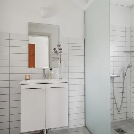 Apartment Zina - 25m From The Sea By Interhome Gudhjem